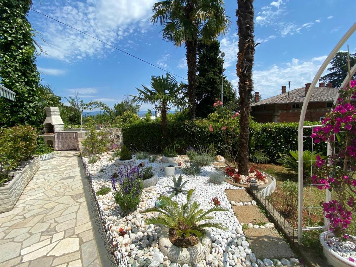 Guesthouse Villa Stanger Ловран Экстерьер фото