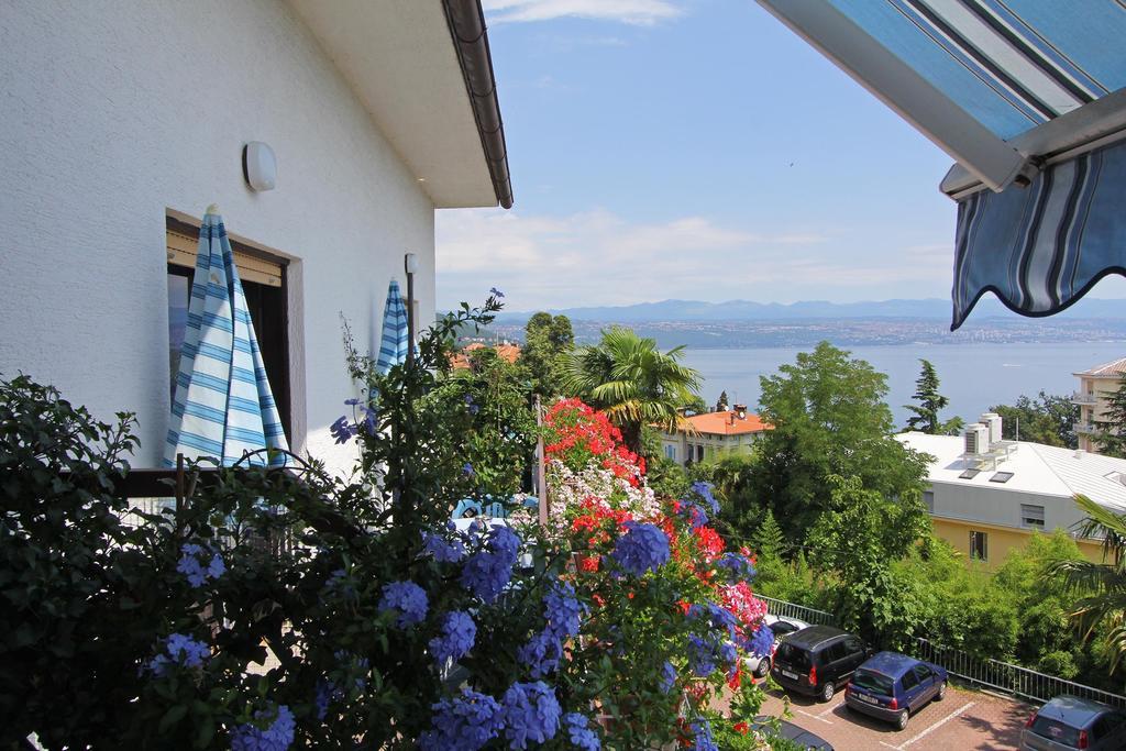 Guesthouse Villa Stanger Ловран Экстерьер фото