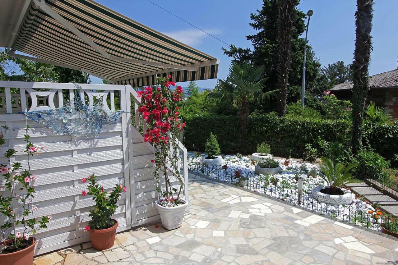 Guesthouse Villa Stanger Ловран Экстерьер фото