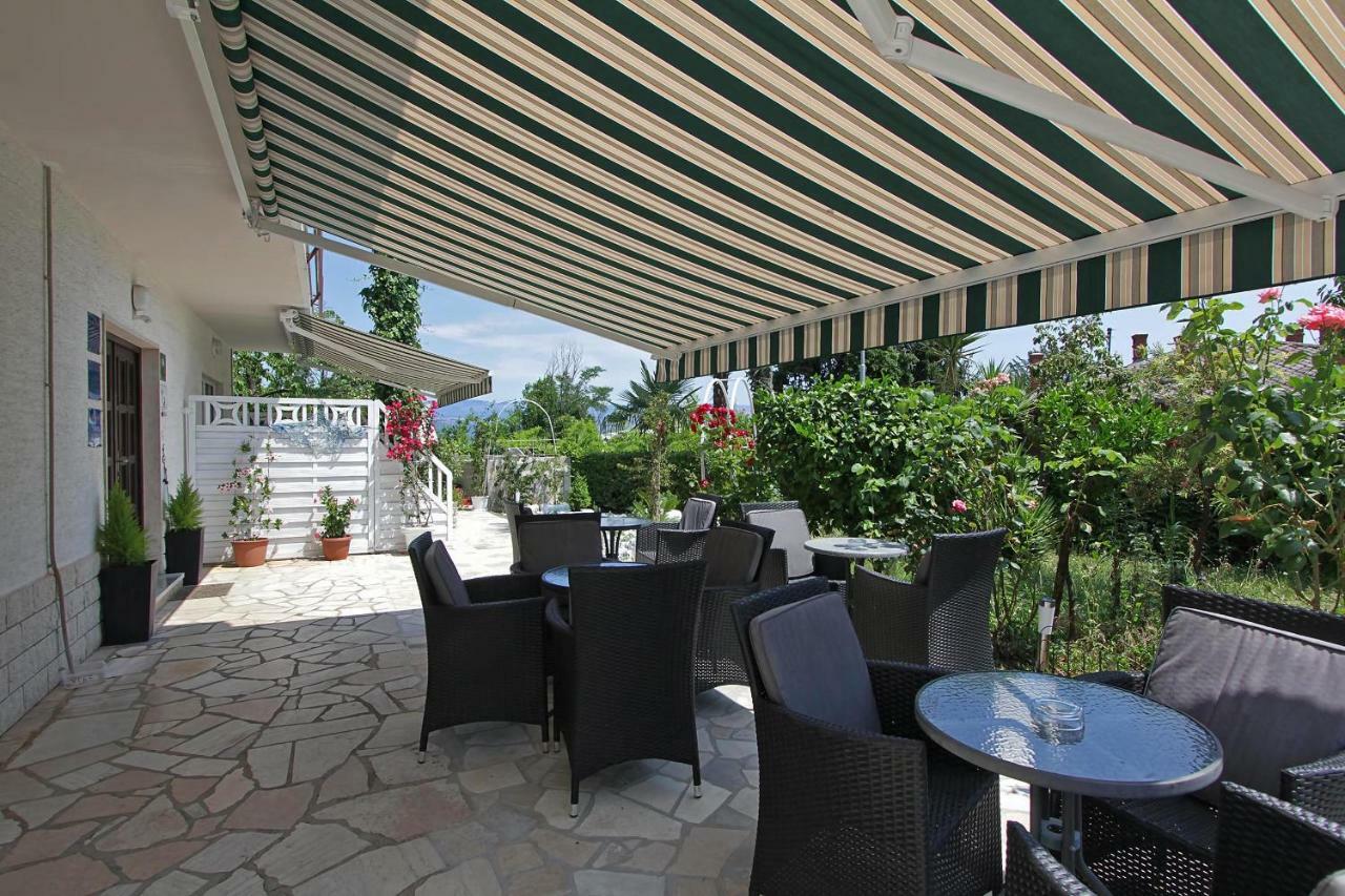 Guesthouse Villa Stanger Ловран Экстерьер фото
